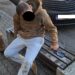Tânăr sub influența substanțelor interzise, găsit de polițiștii locali rezemat de zidul unei clădiri de pe Str. I. Văcărescu