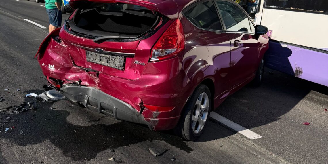 Accident în lanț pe Calea Dorobanților din Timișoara: o femeie rănită