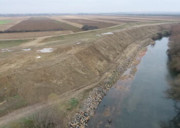 70% din lucrările investiției „Consolidare și reprofilare râu Timiș pe sectorul Lugoj – frontieră Serbia” au fost finalizate