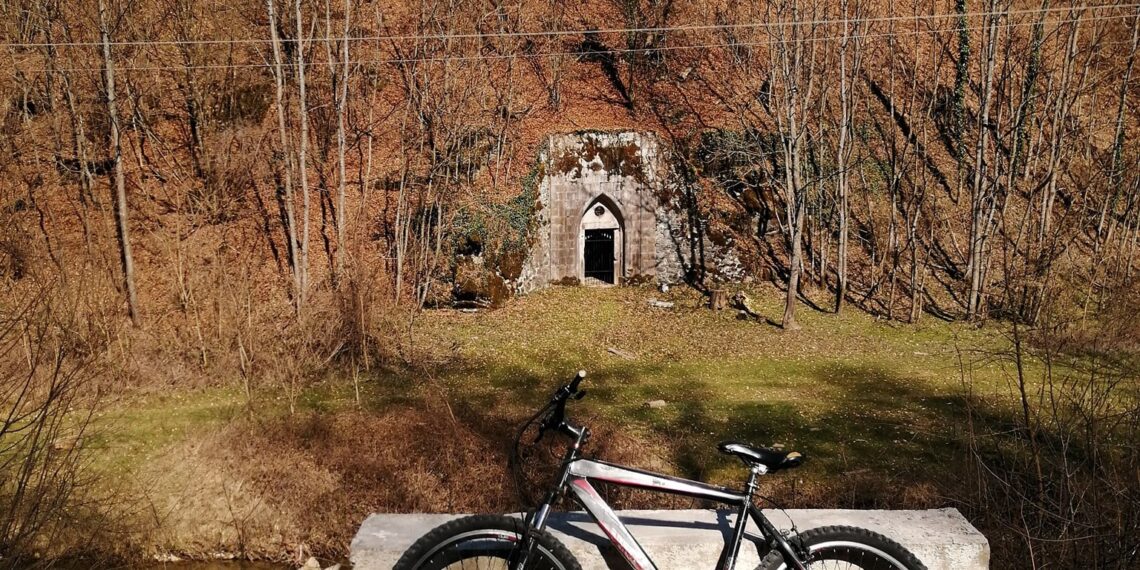 În acest weekend, de Halloween, Visit Timiș vă invită să descoperiți comuna Pietroasa