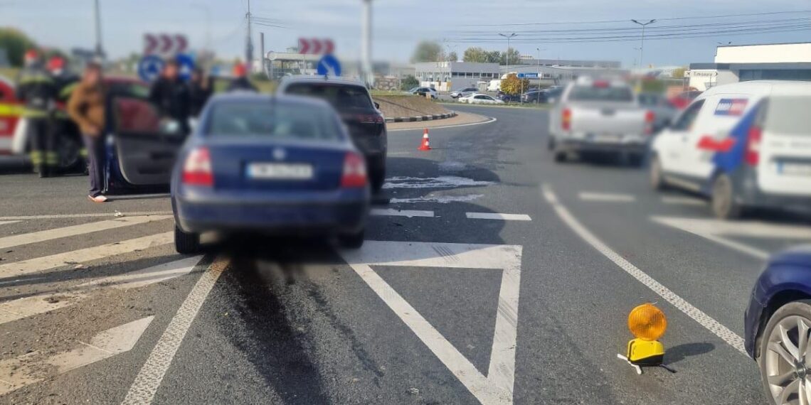 Accident pe drumul ce leagă Remetea Mare de Timișoara. Un șofer de 71 ani a ajuns la spital