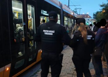 1507 sancțiuni aplicate de polițiștii locali în mijloacele de transport și în stații, 147 de intervenții de sprijin pentru lucrătorii STPT – printre probleme fumatul în stații, tramvaie blocate de mașini, injurii și chiar agresiuni