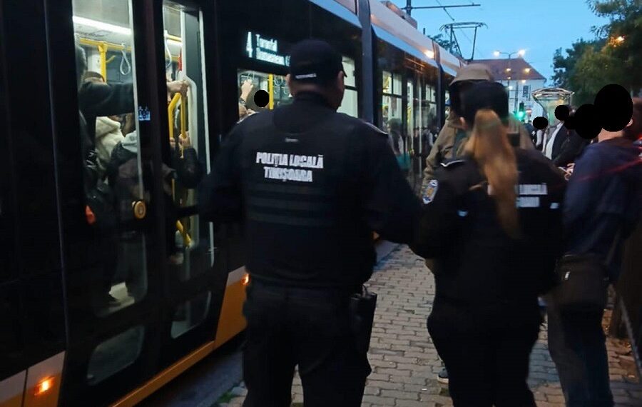 1507 sancțiuni aplicate de polițiștii locali în mijloacele de transport și în stații, 147 de intervenții de sprijin pentru lucrătorii STPT – printre probleme fumatul în stații, tramvaie blocate de mașini, injurii și chiar agresiuni
