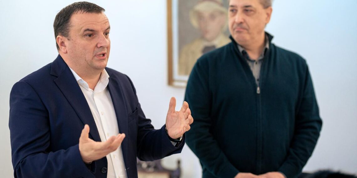 Dobra: O zi importantă pentru comunitatea lugojeană, pentru că astăzi celebrăm 130 de ani de la nașterea marelui tenor Traian Grozăvescu