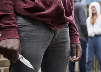 Mamă care și-a înjunghiat fiica de 10 ani, arestată preventiv pentru 30 de zile