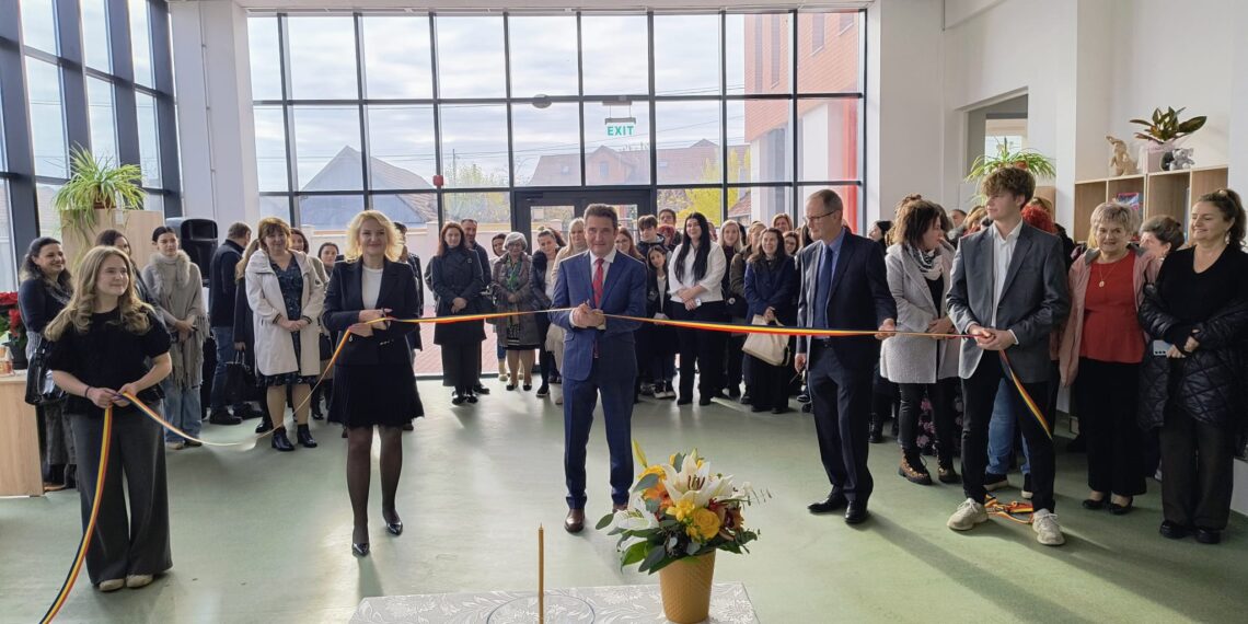 Deschiderea oficială a Centrului Multifuncțional „Aurora” din Arad. Un nou pas în sprijinirea copiilor și adulților vulnerabili din comunitate