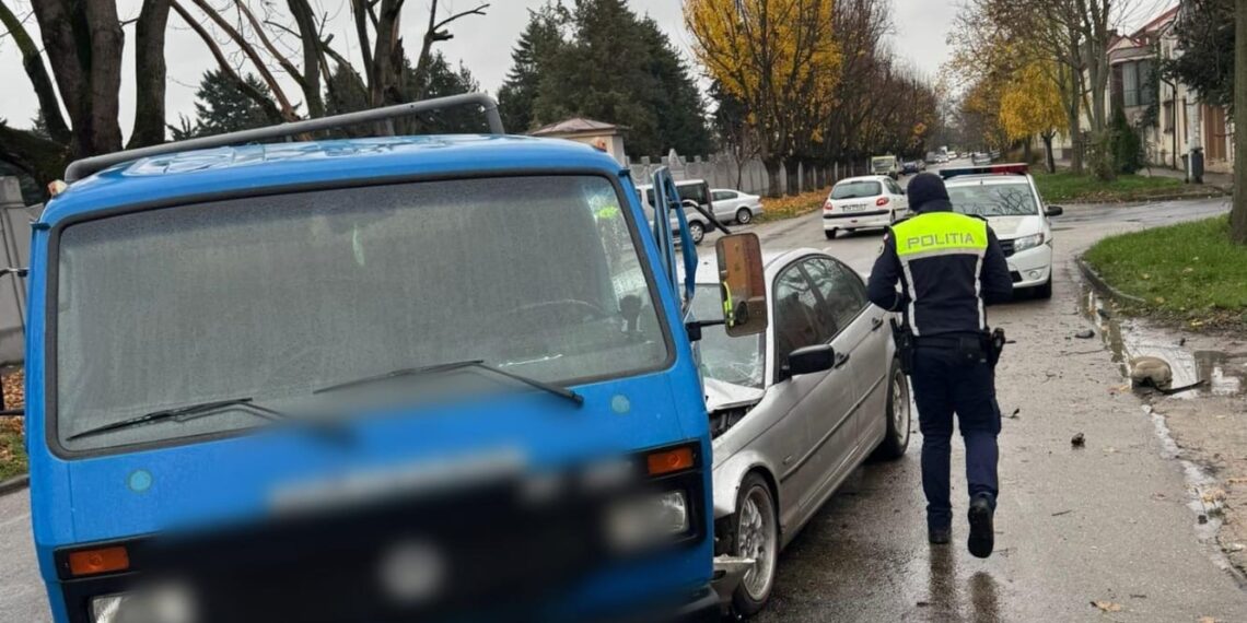 Accident la Lugoj. Un bărbat a fost transportat la spital