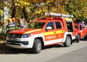 Explozie puternică pe strada Cerna din Timișoara – un bărbat rănit în urma incendiului/Video