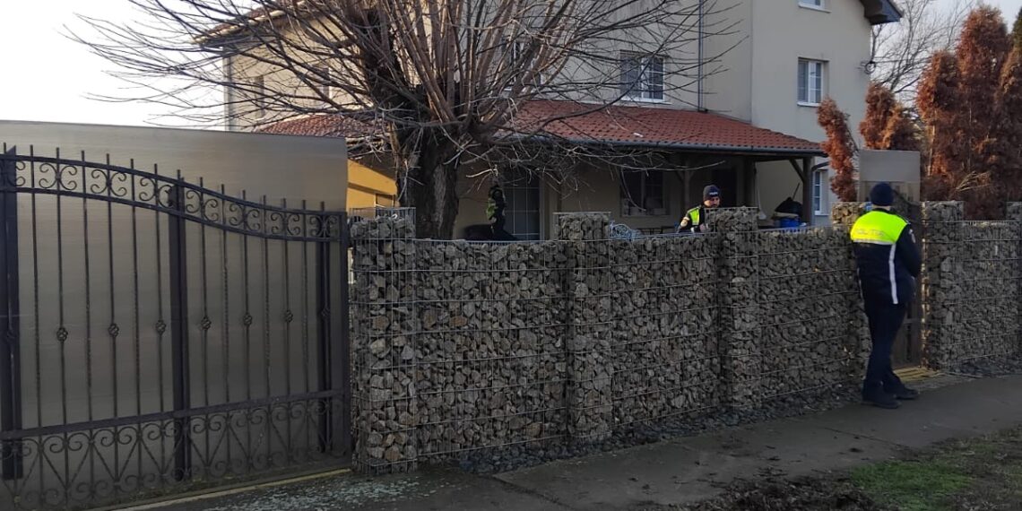 0800-420.411 – linia la care familiile vârstnicilor mutați de la căminul din Cenad pot afla informații