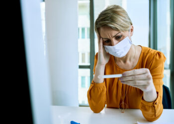 Românii nu vor mai avea plătită prima zi a concediului medical