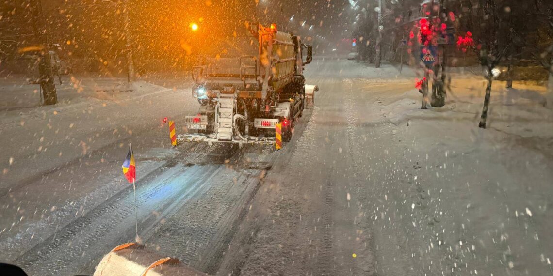 Deszăpezire în Timișoara: 350 de angajați și 20 de utilaje, mobilizate. Avem peste 1.000 de străzi