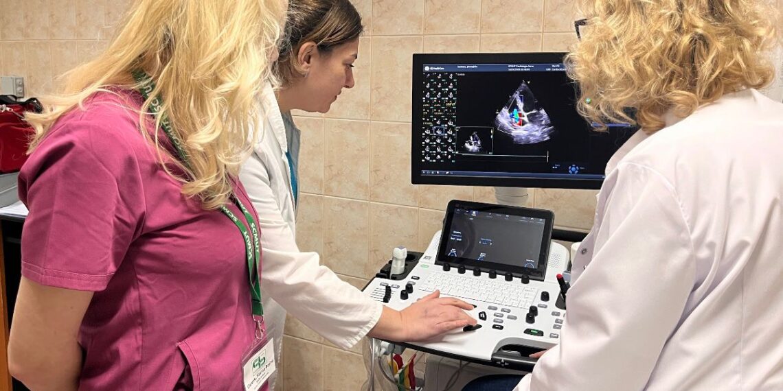 Ambulatorul de Cardiologie al Clinicii ASCAR oferă evaluare completă și îngrijire continuă pentru pacienții cu boli cardiovasculare