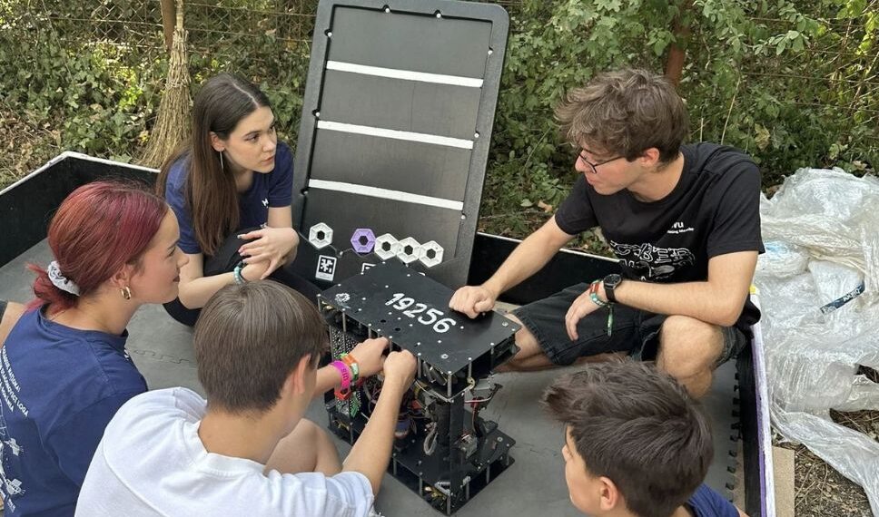 SYNC Festival 2026 aduce știința și creativitatea la Sala Olimpia. Acces gratuit pentru public