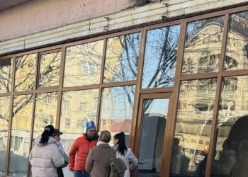 Veselie înainte de vot: cine și de ce „ocupă” fosta Florărie Horticultura din Piața Victoriei