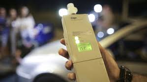 Tânăr beat, fără permis, prins la volanul unui tractor neînmatriculat