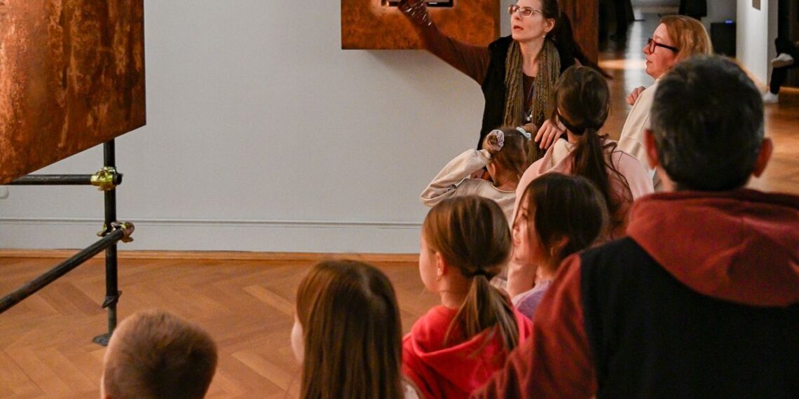 Programe de educație muzeală în cadrul expoziției „Fragilitatea Eternului. De la Pompei la Grand Tour până astăzi”