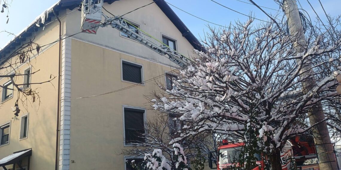 Sezonul rece aduce riscuri: recomandări pentru prevenirea accidentelor cu țurțuri de la ISU Timiș