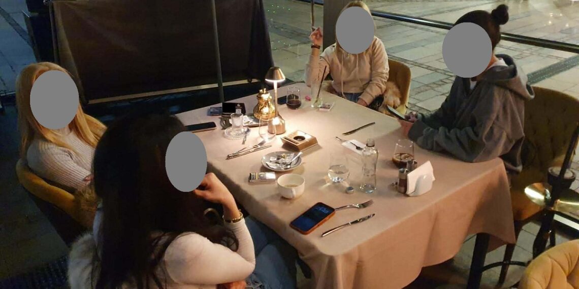 Noi controale ale polițiștilor locali pentru verificarea fumatului în localurile din Timișoara – 15 societăți verificate, două sancționate cu câte 5000 de lei