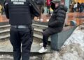 Acțiuni ale polițiștilor locali pentru menținerea ordinii publice în perimetrul piețelor din Timișoara – consumatori de substanțe interzise, persoane fără adăpost și bunuri confiscate