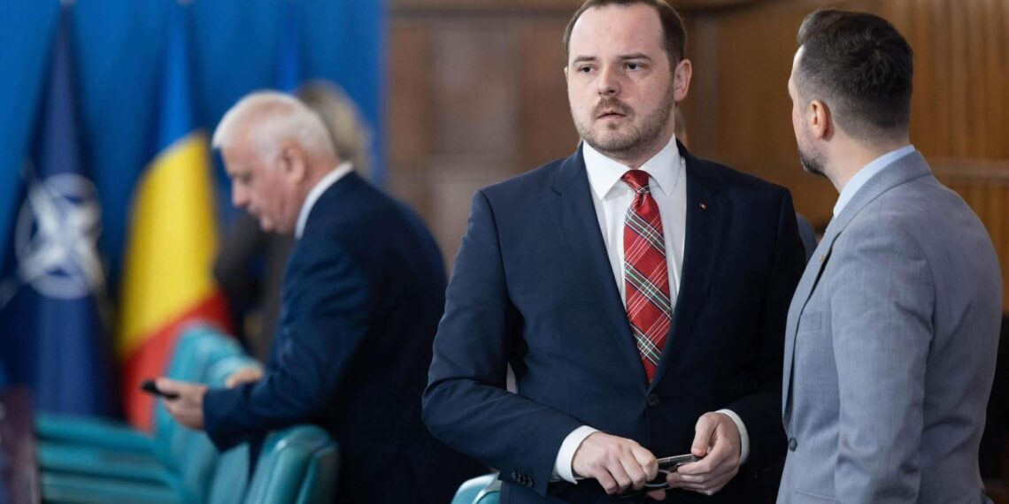 „Rogobete: Veniturile personalului medical nu vor fi reduse. Reforma se face prin performanță, nu prin tăieri”