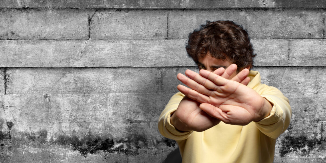 Alarmă la Moldova Nouă: bărbat reținut pentru racolarea minorilor în mediul online