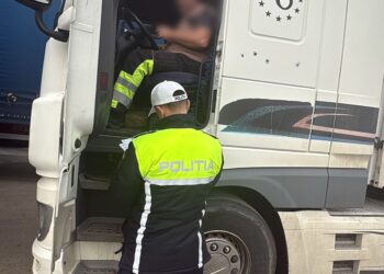 Poliția Rutieră derulează controale pentru transportul de persoane și marfă în Timiș