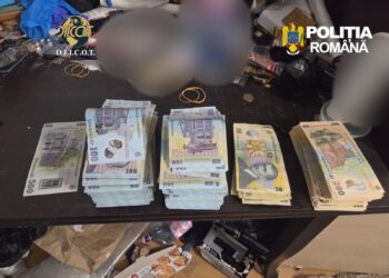 Adolescent de 17 ani, arestat pentru trafic internațional de droguri/Video