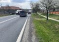 Accident pe DN 68A, la Coșava: femeie de 72 de ani, lovită de o mașină după ce a traversat neregulamentar