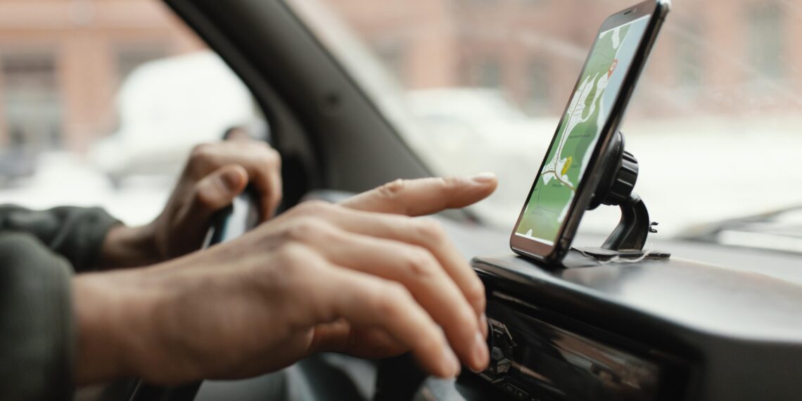 Șofer de ridesharing agresat de un client la Reșița