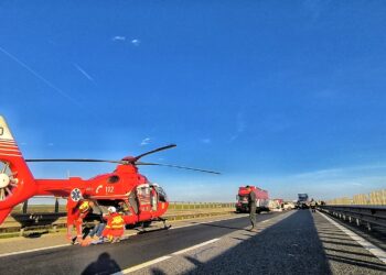 Accident mortal pe A1, spre Arad: impact devastator între un autotren și un autoturism