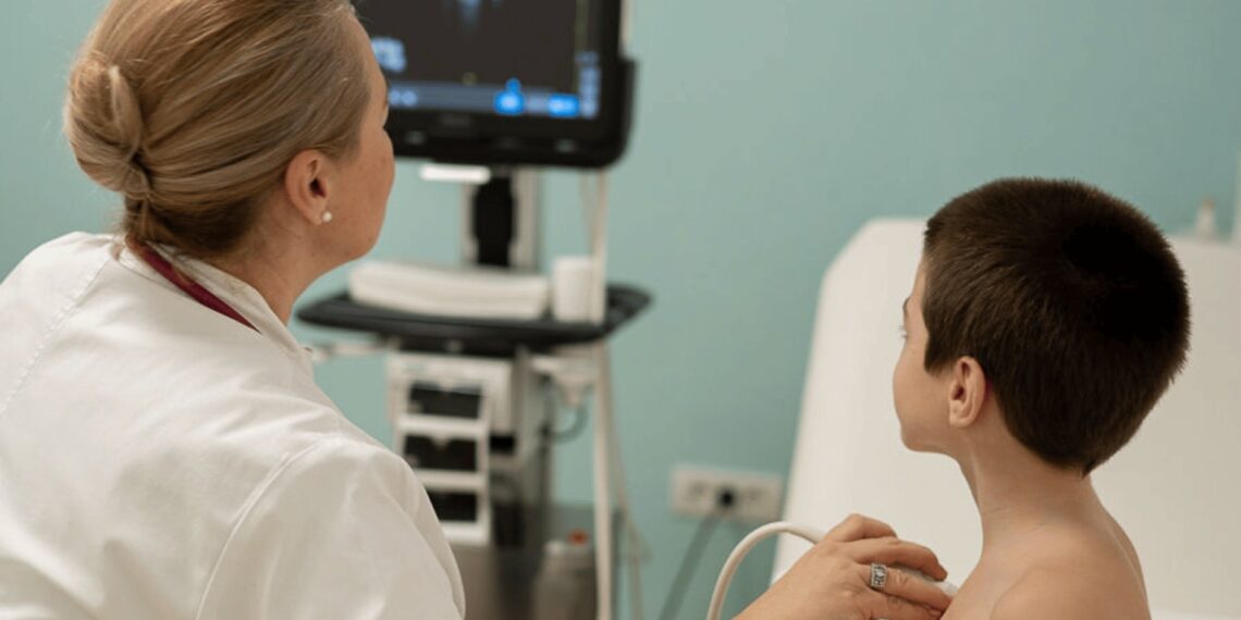 Explozie a cazurilor de insuficiență respiratorie la copii. Cauza: astmul bronșic declanșat de alergii