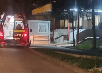 Copii blocați într-un carusel la Caransebeș: intervenție de urgență a pompierilor