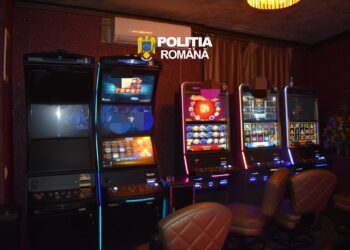 12 aparate de jocuri de noroc, exploatate ilegal, ridicate de polițiștii de la Serviciul de Investigare a Criminalității Economice