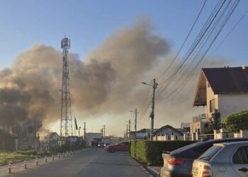 Incendiu izbucnit la o biserică din lemn din Săcălaz