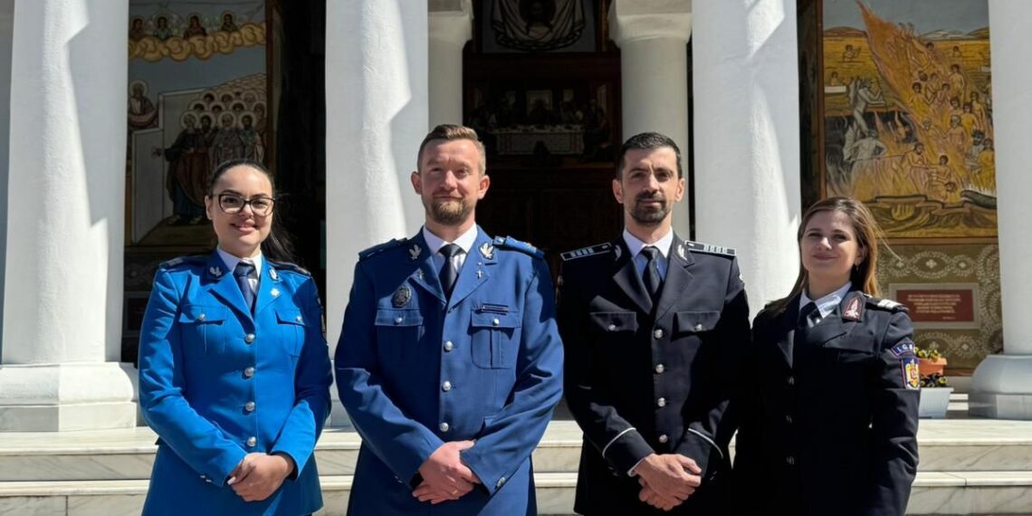 Peste 130 de pompieri militari, la datorie în perioada minivacanței de Paște