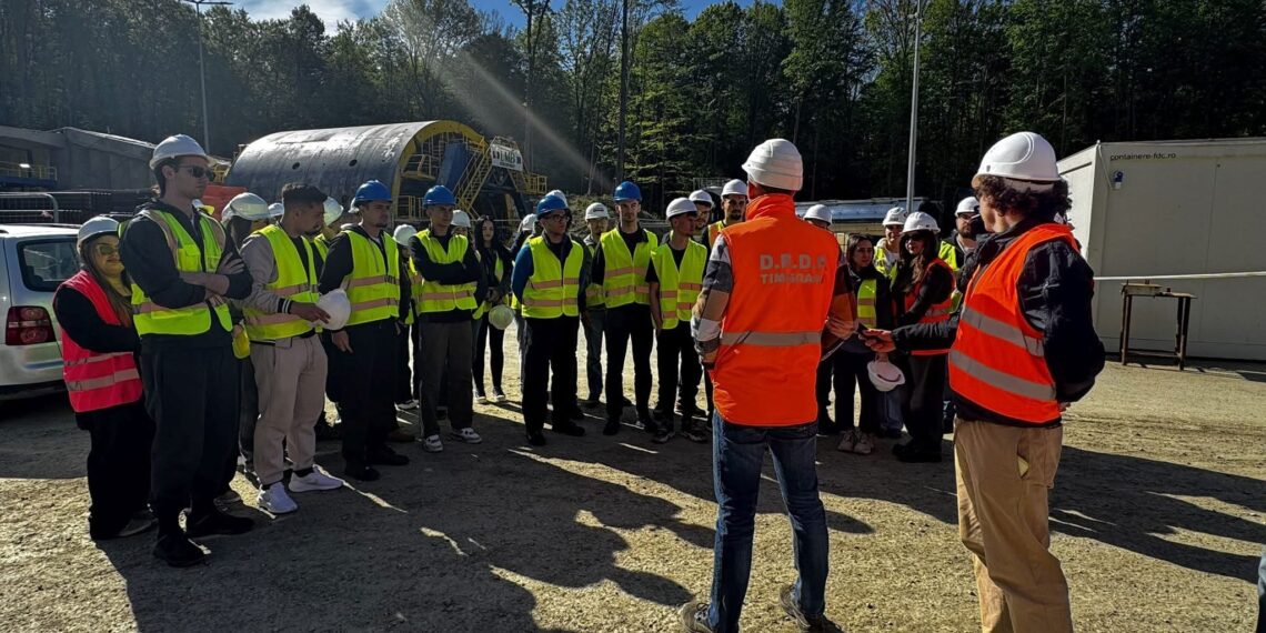 Studenții de la Construcții învață direct pe șantierul tunelurilor de pe A1 Margina–Holdea