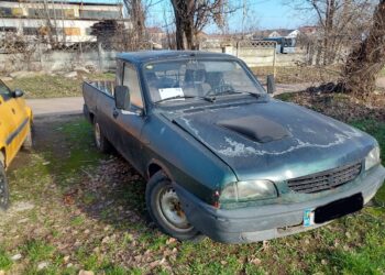 Acțiunile polițiștilor locali pentru ridicarea autovehiculelor abandonate continuă – 705 autovehicule ridicate de proprietari în urma somațiilor, 90  ridicate cu sprijinul Timpark