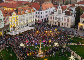 Târgul de Paște Timișoara continuă cu un weekend special: Retro Disco ‘80, folclor autentic și jazz în aer liber