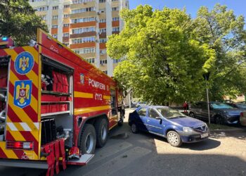 Incendiu la un apartament din Timișoara. Cinci persoane, între care un copil, au avut nevoie de îngrijiri medicale