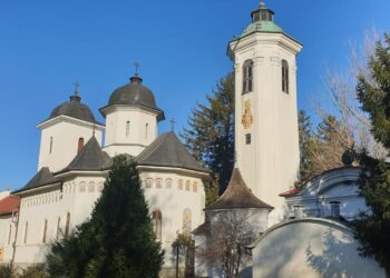 Programul de Paști la Mănăstirea Hodoș-Bodrog din județul Arad