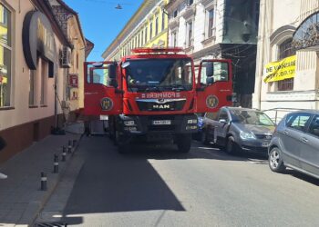 Incendiu la un salon de bronzat din Arad. Intervenție rapidă a pompierilor