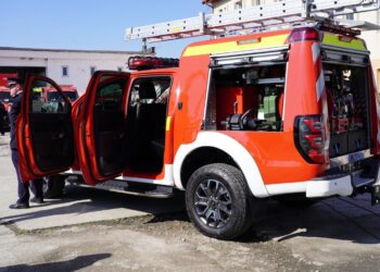Primăria Lugoj a cumpărat o mașină de pompieri pentru ISU