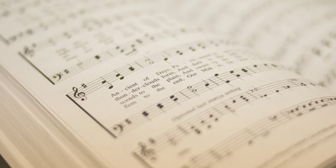 „Armonii în Văile Comeatului”, concurs de canto liric dedicat tinerilor muzicieni