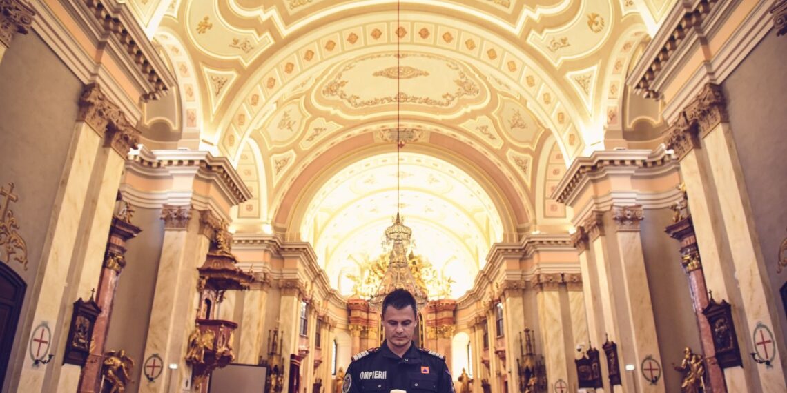 Peste 130 de pompieri mobilizați în Timiș, de sărbători: măsuri speciale la biserici și avertismente pentru populație