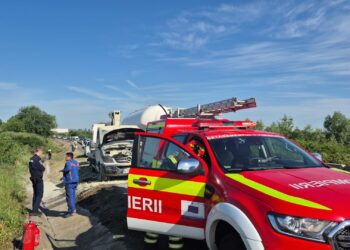 Incendiu la o autoutilitară pe Centura Ocolitoare a Timișoarei