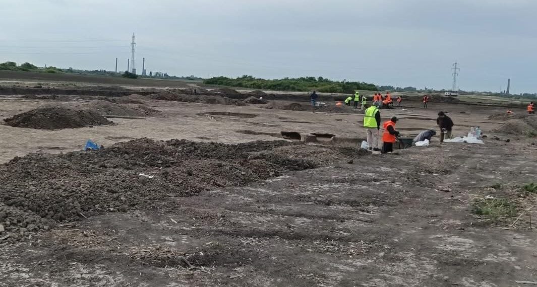 Descoperire arheologică rară pe Centura Timișoara Vest: mormânt de călăreț avar, cu piese prețioase / FOTO
