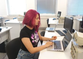 Marele premiu „Games of Science”: povestea Laurei Cotogoi-Mușcinschi, masteranda UPT care cercetează viitorul protezelor bionice