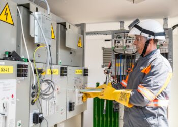 Au început lucrările de modernizare a infrastructurii electrice din zona Gărâna-Văliug-Trei Ape