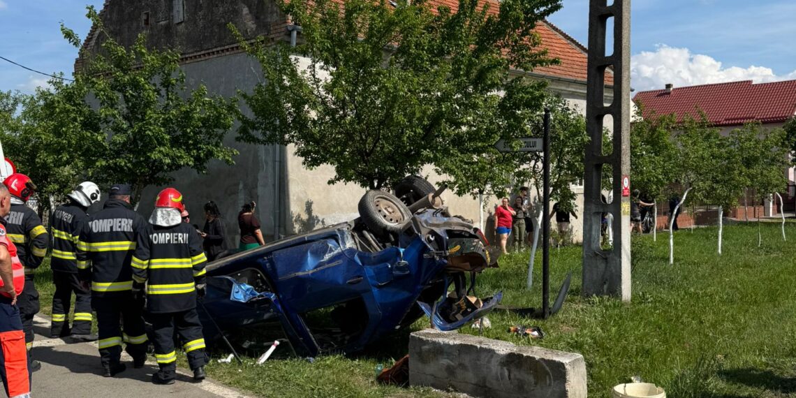 Accident grav la Dudeștii Noi/Foto