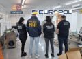 Rețea internațională destructurată de DIICOT: sute de site-uri și „suplimente minune” vândute prin înșelăciune în toată Europa